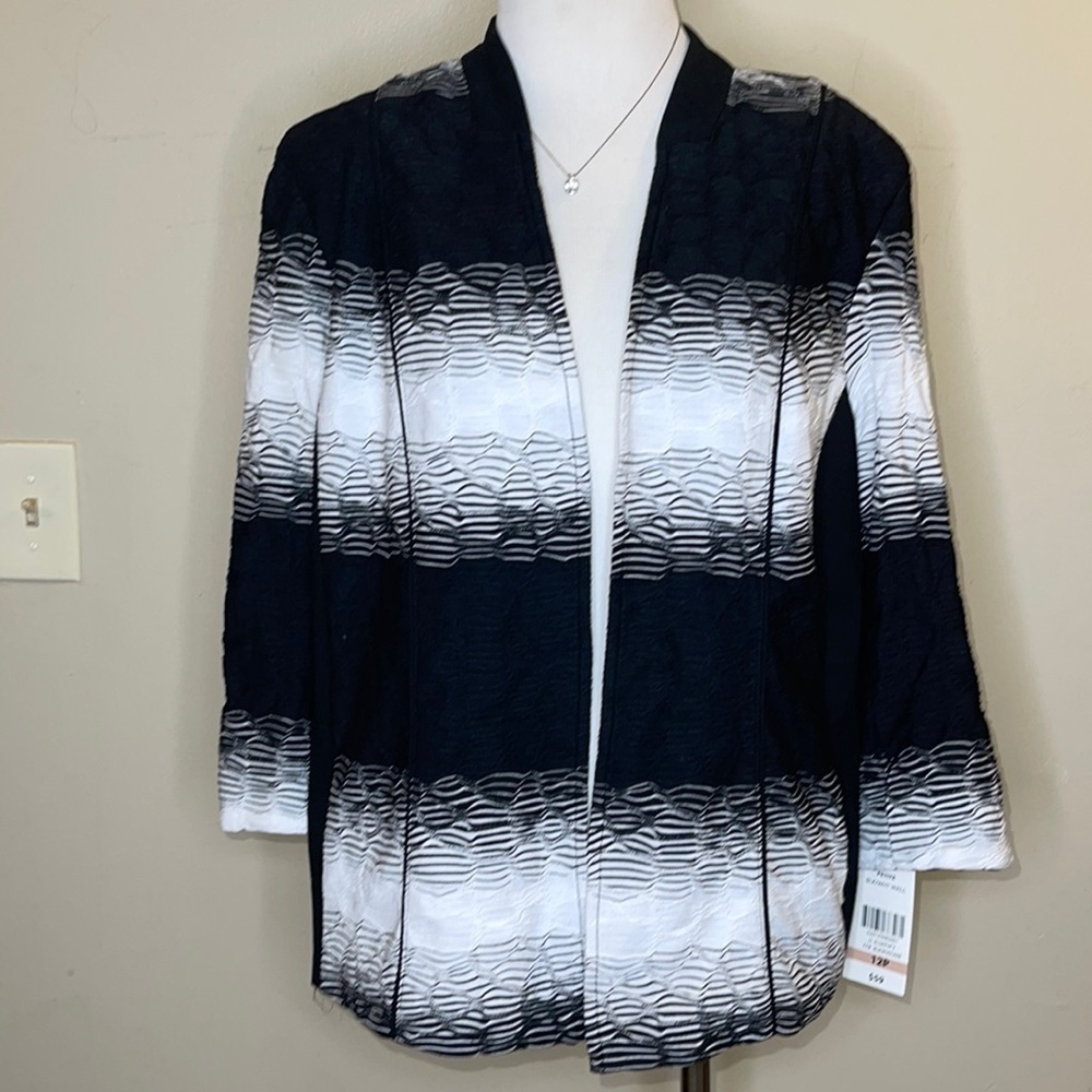 NWT Allison Daley Petite Black White Textured Plisse Open Front Jacket 12P